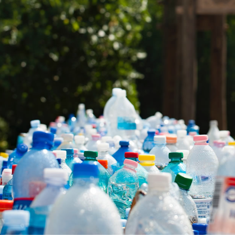 Lee más sobre el artículo El Impacto del Uso de Plásticos Reciclados en la Industria